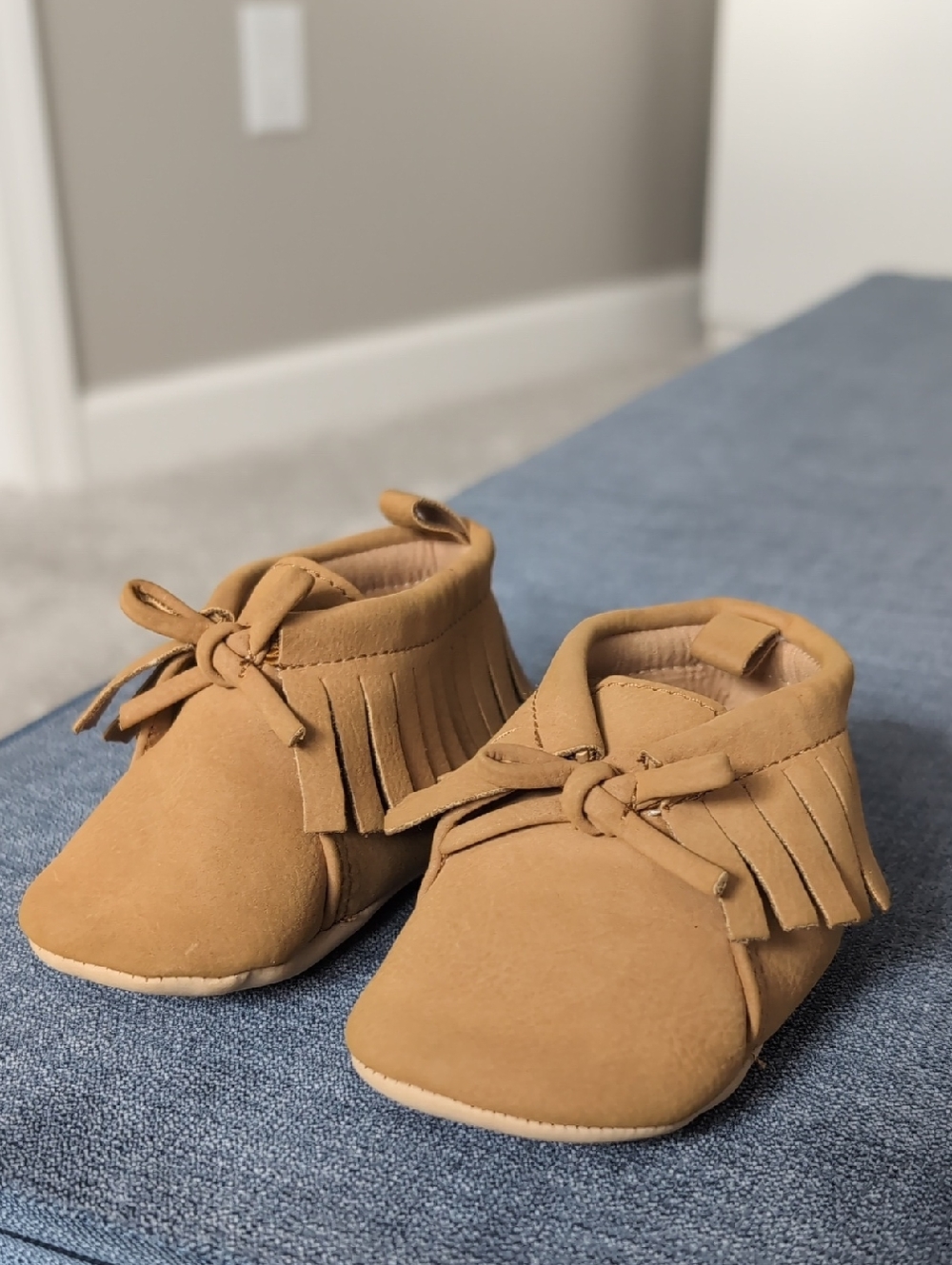 Old Navy Tan Fringe Moccasin Baby Booties